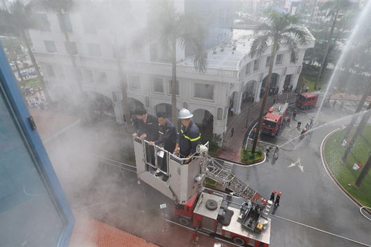 Khách sạn Hà Nội Daewoo diễn tập phương án chữa cháy
