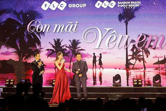 Tuấn Hưng làm show 20 năm ca hát đầy “máu lửa” cho khán giả FLC Sầm Sơn