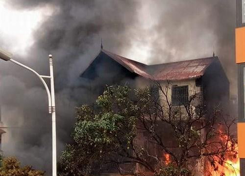 Vụ cháy nhà 1 người chết ở Long Biên: Chủ nhà kinh doanh gas trái phép