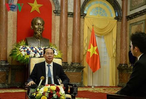 Chủ tịch nước Trần Đại Quang trả lời báo chí Nhật Bản về quan hệ hai nước
