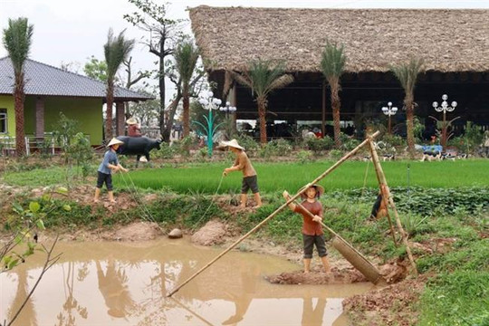 Đông Triều: Tái hiện làng quê Việt