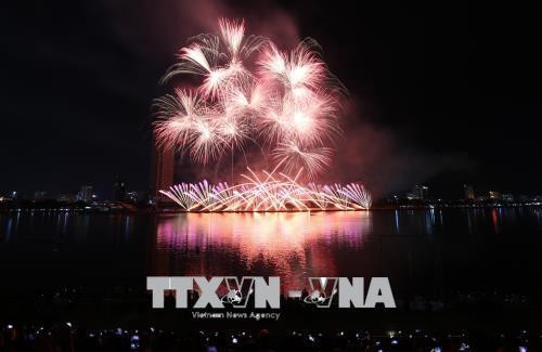 Lễ hội pháo hoa quốc tế Đà Nẵng 2018 - lung linh trên sông Hàn