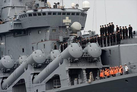 Đoàn tàu Hạm đội Thái Bình Dương-Hải quân Nga thăm Cảng Cam Ranh