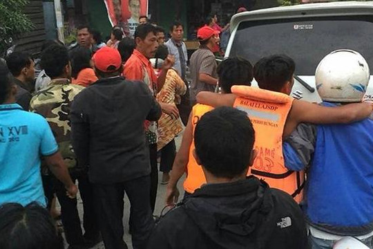 Chìm tàu ở Indonesia, 61 người chết và mất tích