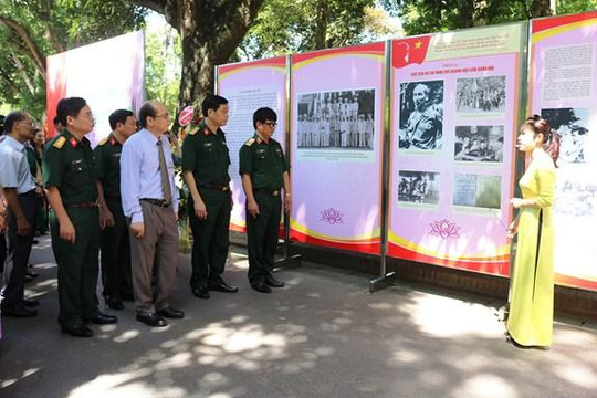 165 tư liệu quý tại Triển lãm “Chủ tịch Hồ Chí Minh với ngành Hậu cần quân đội”