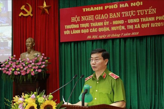 Lãnh đạo TP Hà Nội giao ban trực tuyến bàn 3 vấn đề "nóng"