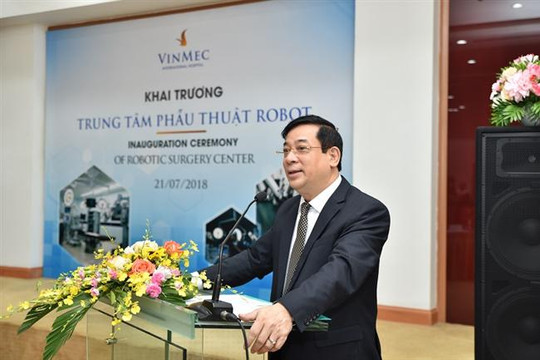 Khai trương trung tâm phẫu thuật robot tư nhân đầu tiên tại Việt Nam.