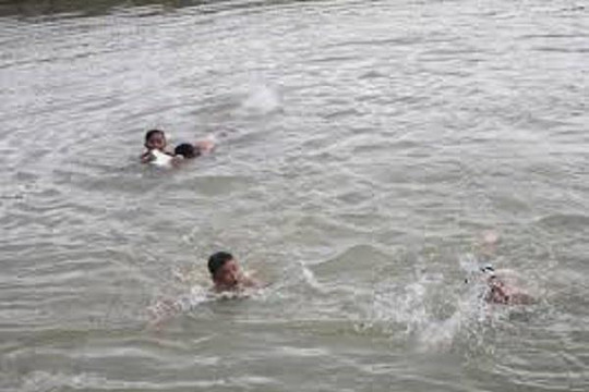 Nghệ An: Rủ nhau đi tắm, 3 em nhỏ bị đuối nước thương tâm