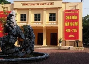 Trường Trung cấp Kinh tế Hà Nội: 102 Tân Ấp, Phúc Xá, Ba Đình, Hà Nội