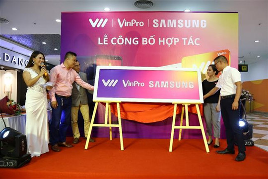Vinpro, Samsung, Vietnamemobile tạo nên " Liên minh không tưởng"lợi nhất là khách hàng.
