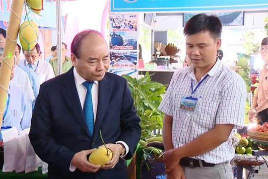 Thủ tướng dự Hội nghị Xúc tiến đầu tư tỉnh Tiền Giang năm 2018