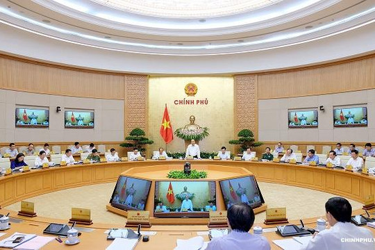 Thủ tướng Nguyễn Xuân Phúc chủ trì họp Chính phủ thường kỳ tháng 8/2018