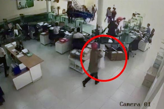 Bắt 2 nghi can cướp ngân hàng ở Khánh Hòa