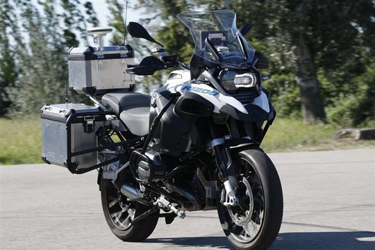 Mẫu môtô có khả năng tự lái của BMW Motorrad