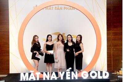 Doanh  nghiệp mỹ phẩm Việt Nam lần đầu ra mắt thị trường sản phẩm mặt nạ Yến Gold.
