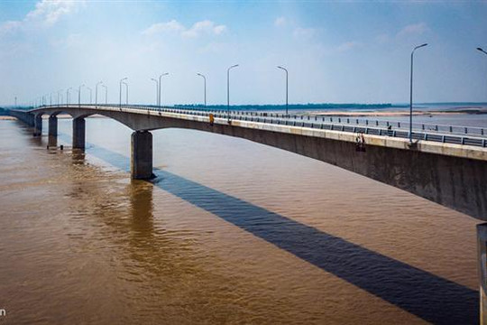 Cây cầu 1.500 tỷ đồng kết nối Hà Nội với Phú Thọ trước ngày thông xe