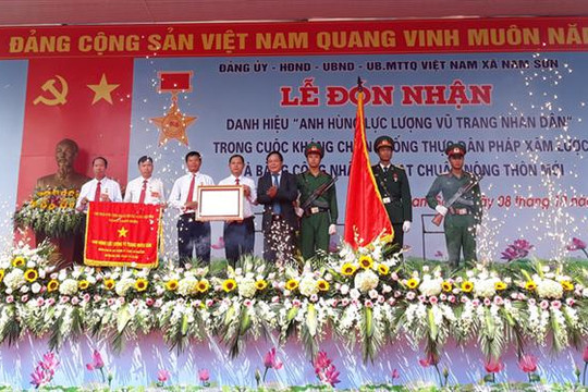 Đón danh hiệu "Anh hùng lực lượng vũ trang nhân dân" và “Bằng công nhận xã đạt chuẩn nông thôn mới năm 2017”