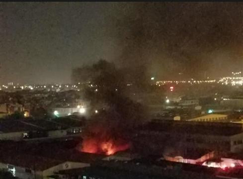 Hà Nội: Cháy dữ dội tại khu nhà xưởng ở phường Việt Hưng trong đêm