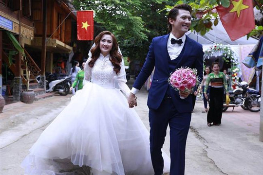 Vợ Hà Việt Dũng không quan tâm khi chồng bị tình cũ tố phản bội trong lúc mang thai