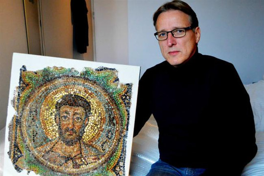 Phát hiện bức tranh khảm 1.600 tuổi sau 4 thập kỷ bị đánh cắp