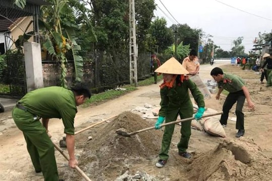 Công an Hồng Lĩnh chung tay xây dựng Nông thôn mới