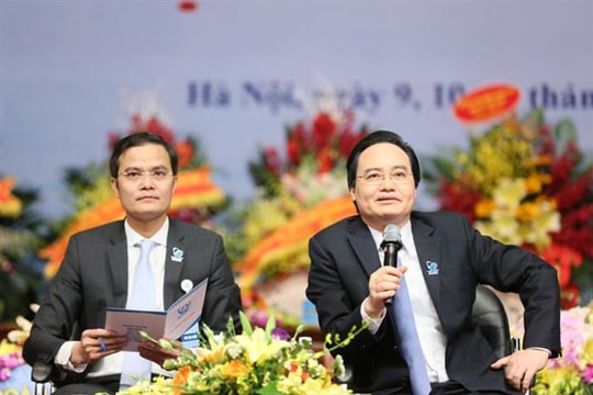 Bộ trưởng Phùng Xuân Nhạ: Sinh viên phải được “nhúng mình” vào doanh nghiệp