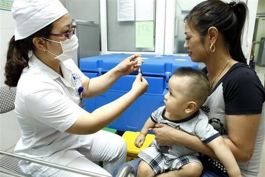 Cạn kiệt vắcxin, hàng triệu trẻ em bị lỡ lịch tiêm chủng mở rộng