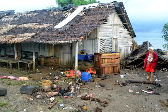 222 người chết vì sóng thần tại Indonesia, 843 người bị thương