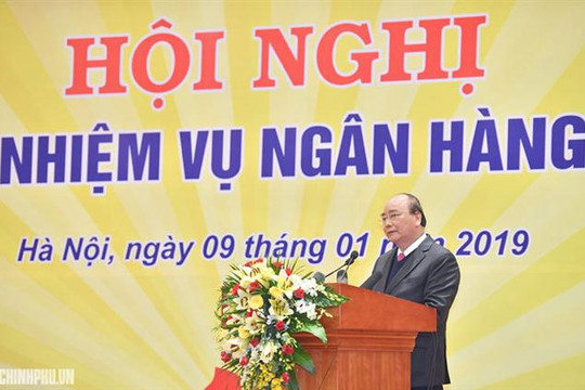Thủ tướng Nguyễn Xuân Phúc: Tín dụng ngân hàng cần đẩy lùi tín dụng đen