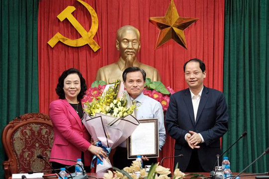 Công bố quyết định cán bộ tại Viện Nghiên cứu phát triển kinh tế - xã hội Hà Nội