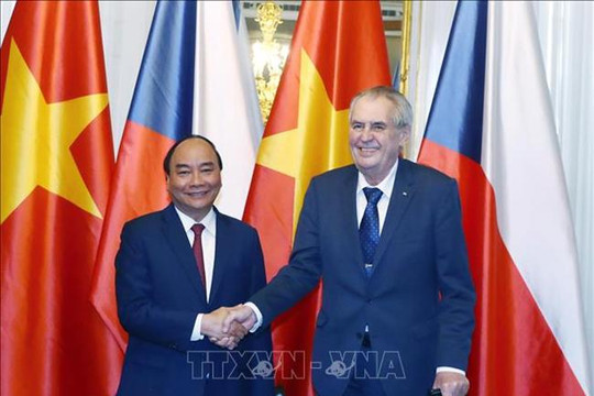 Thủ tướng Nguyễn Xuân Phúc hội kiến Tổng thống Cộng hòa Séc