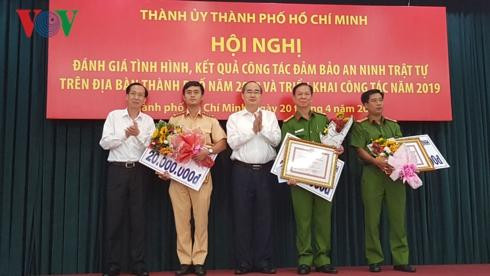 Thưởng nóng cho Công an TP Hồ Chí Minh khám phá vụ án 1,1 tấn ma tuý