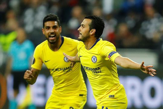 Ngược dòng giành lợi thế, Arsenal và Chelsea mơ vé chung kết Europa League