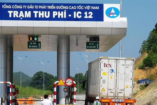 Sét đánh làm hỏng trạm thu phí, trên tuyến cao tốc dài nhất Việt Nam