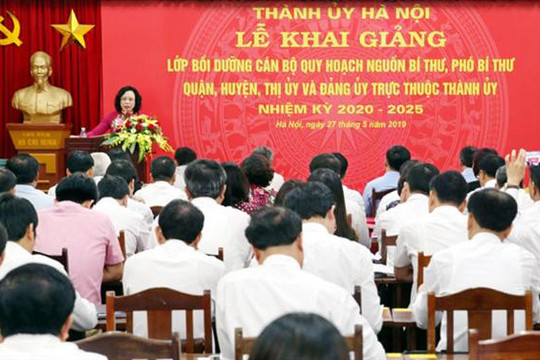 Khai giảng lớp bồi dưỡng cán bộ nguồn quy hoạch của Thành ủy Hà Nội