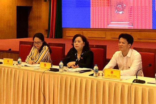 Chủ tịch HĐND TP Hà Nội Nguyễn Thị Bích Ngọc tiếp xúc cử tri quận Hà Đông