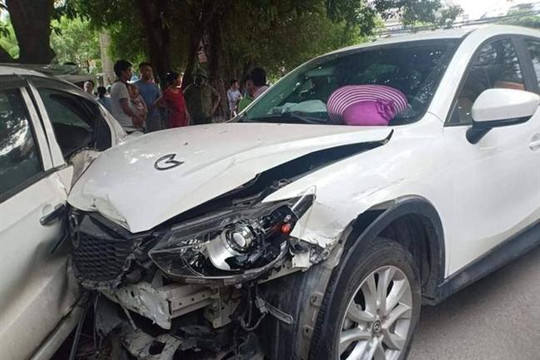 Hà Nội: Xác định danh tính tài xế ô tô Mazda CX5 gây tai nạn liên hoàn