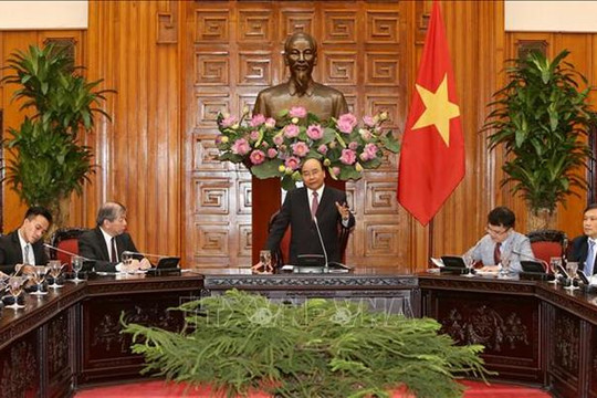 Thủ tướng Nguyễn Xuân Phúc tiếp đoàn doanh nghiệp Singapore