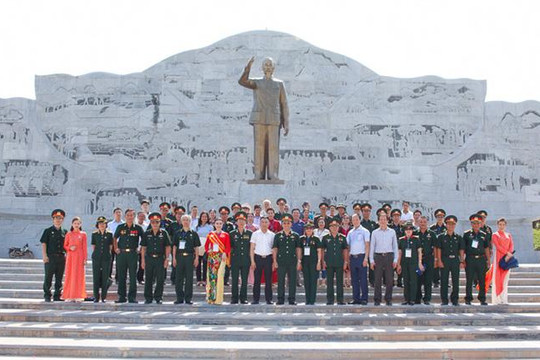 Chương trình “Khúc quân hành”, lần thứ 5- 2019 viếng Nghĩa trang liệt sỹ nhà tù Sơn La