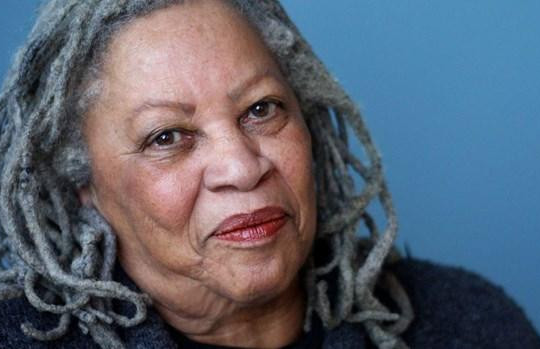 Vĩnh biệt nhà văn đoạt giải Nobel Toni Morrison
