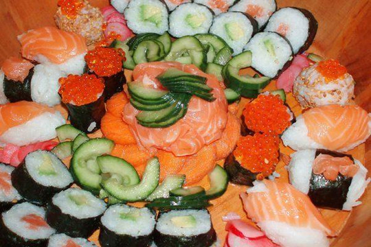 Nhà hàng phố Ngân, hấp dẫn với SuShi Nhật Bản