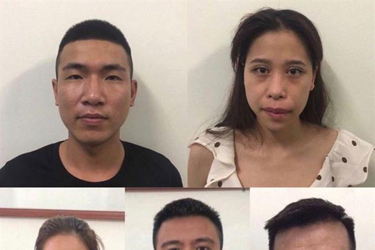 Hà Nội: Đột kích quán bar, phát hiện vũ khí và 54 người dương tính với ma túy
