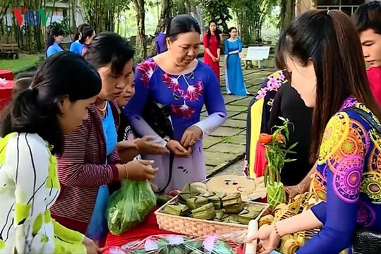 Quốc khánh năm nào, nhân dân Trà Vinh cũng tổ chức giỗ Bác