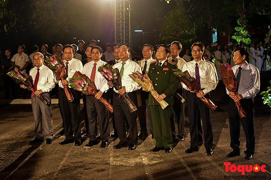 Cầu truyền hình trực tiếp  “Bài ca kết đoàn” nhân 50 năm thực hiện Di chúc của Chủ tịch Hồ Chí Minh