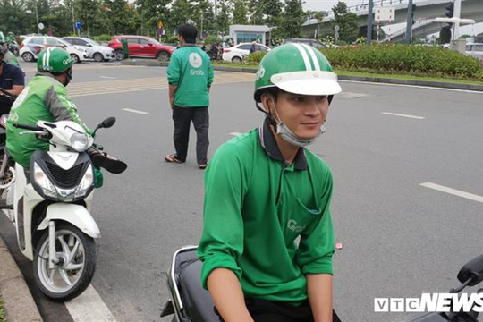 Nam sinh chạy Grab bị sát hại ở Hà Nội: Nhiều xe ôm công nghệ sợ hãi, tính chuyện bỏ nghề