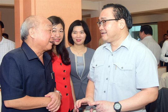 Lãnh đạo TP Hà Nội gặp mặt đại biểu văn nghệ sĩ, trí thức, nhà khoa học tiêu biểu