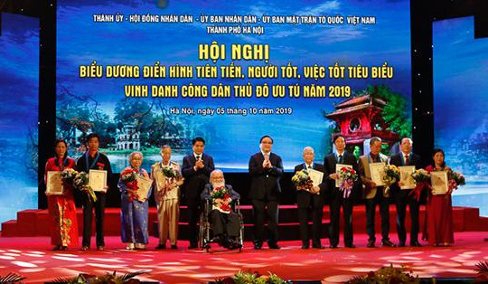 Hà Nội biểu dương “Người tốt việc tốt”, vinh danh Công dân Thủ đô ưu tú năm 2019