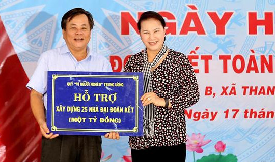 Chủ tịch Quốc Hội Nguyễn Thị Kim Ngân: Cần phát huy truyền thống anh hùng đoàn kết, vượt qua khó khăn