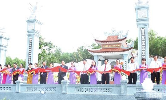 Thủ tướng dự lễ khánh thành công trình tưởng niệm Đền thờ liệt sĩ Núi Quế - Anh Linh Đài