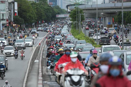 Hà Nội: Tái diễn cảnh tắc đường trong ngày đầu nới lỏng giãn cách xã hội